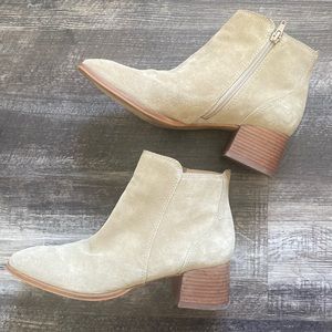 Lucky Brand Lilye Beige Suede Bootie with 2in heel, size 9.5